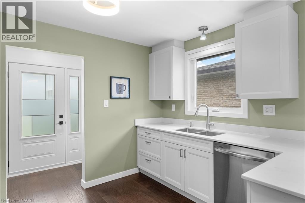 142 Marcella Crescent, Hamilton, ON
