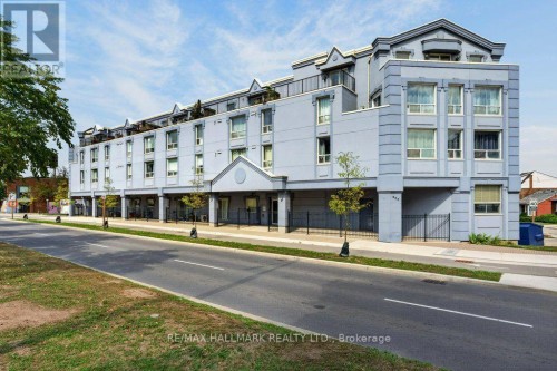 203 - 400 YORK BOULEVARD  Hamilton, ON L8R 3M5