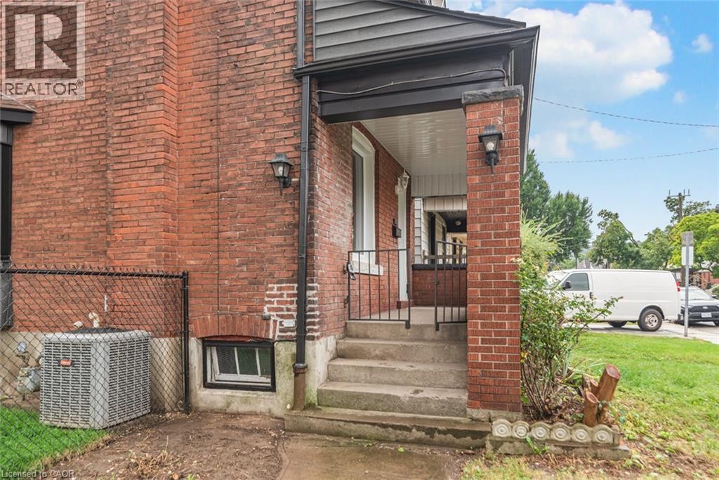 90 Belview Avenue, Hamilton, ON