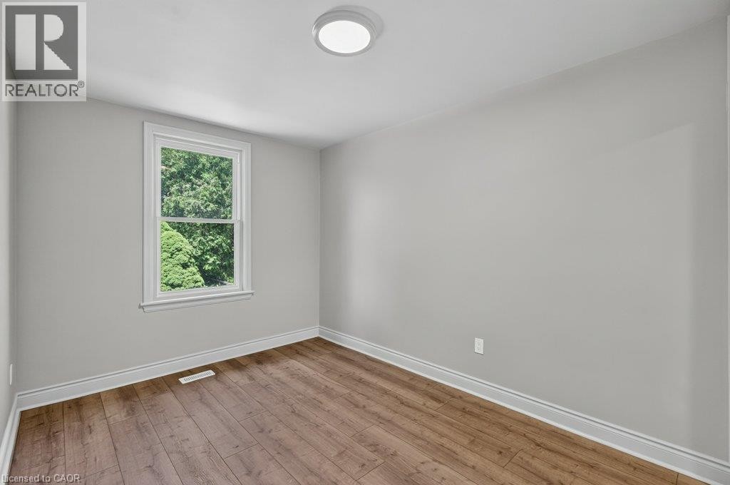 220 East 13Th Street, Hamilton, ON