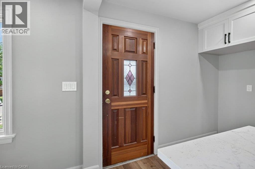 220 East 13Th Street, Hamilton, ON