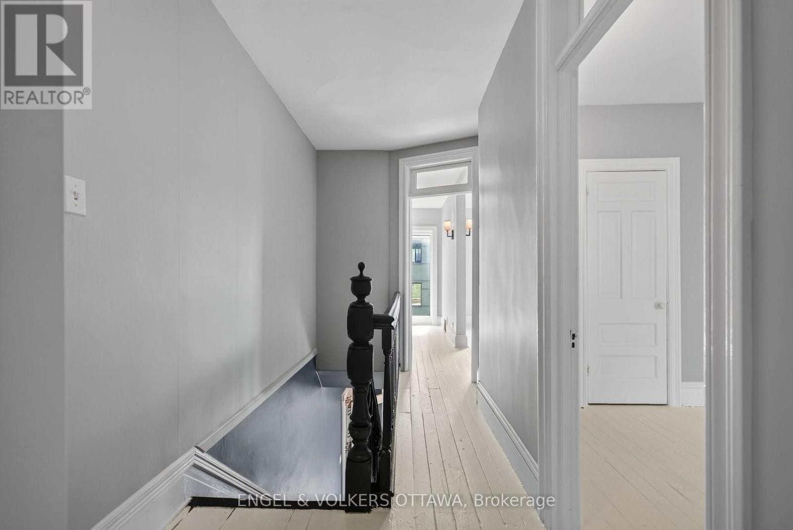 75 Eccles Street, Ottawa, ON