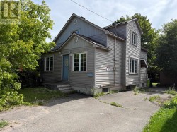 651 Wallace TER Sault Ste. Marie, ON P6C 1M1