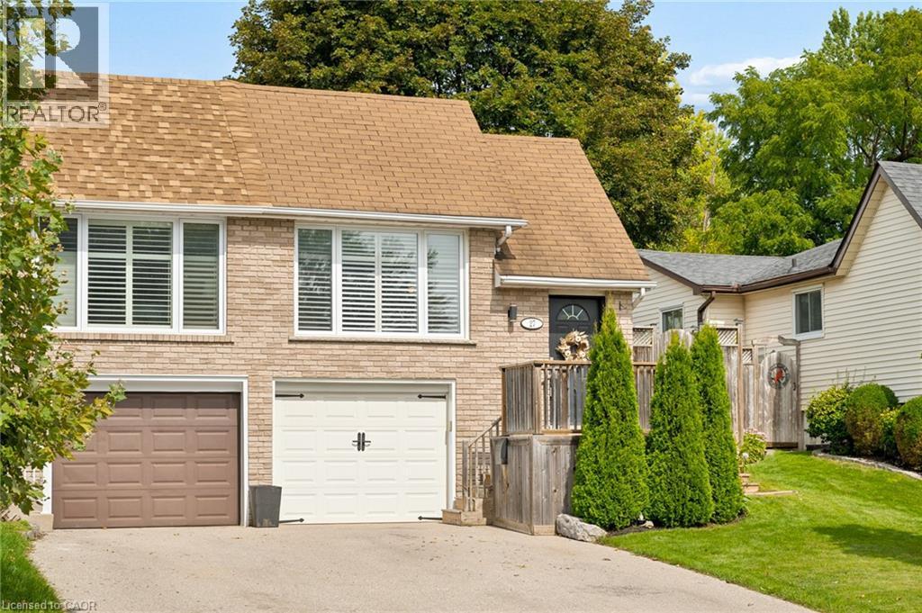 27 Nickolas Crescent, Cambridge, ON