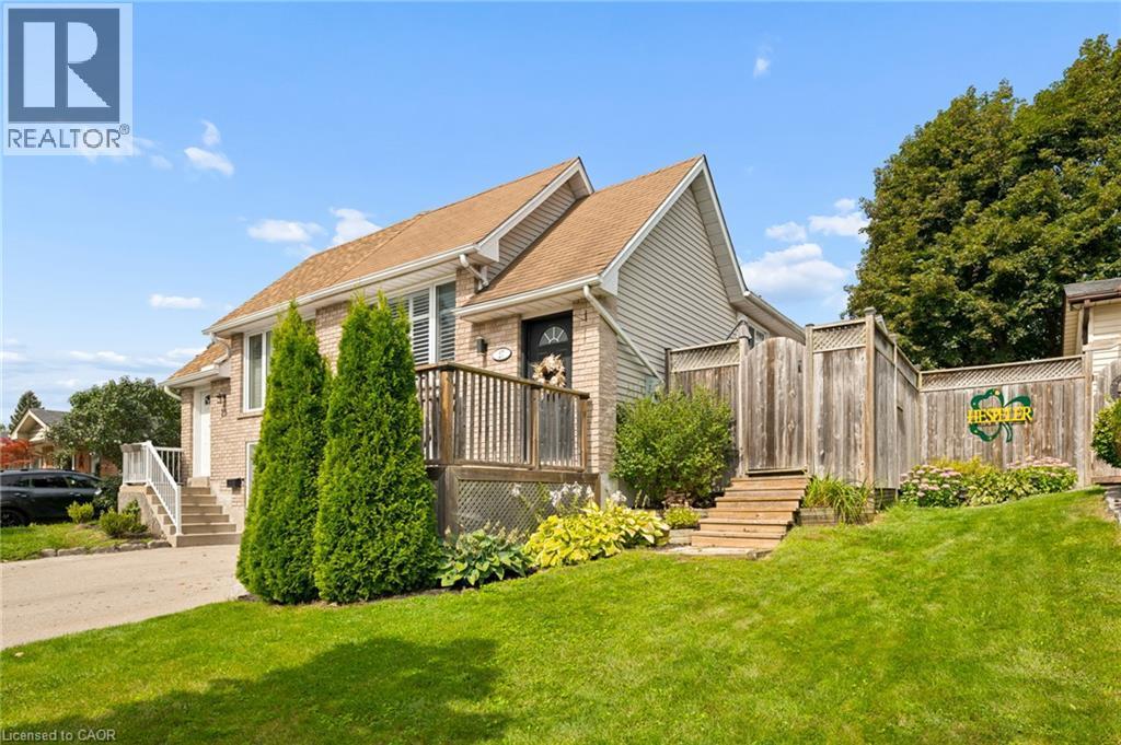 27 Nickolas Crescent, Cambridge, ON