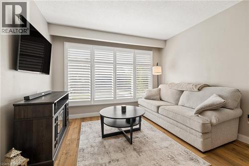 27 Nickolas Crescent, Cambridge, ON 