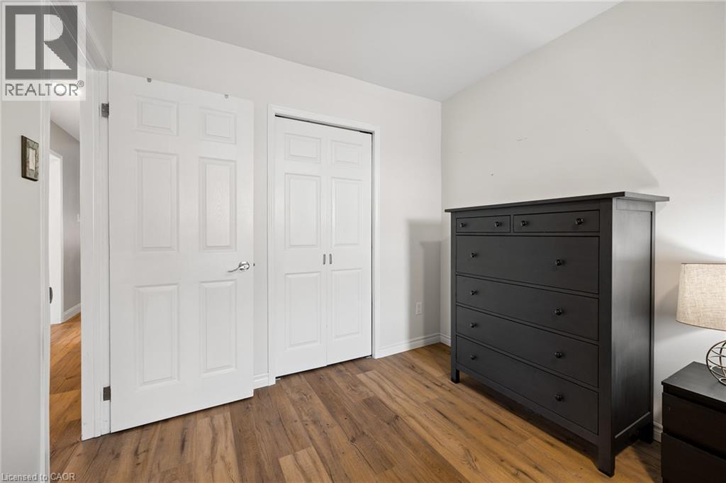 27 Nickolas Crescent, Cambridge, ON