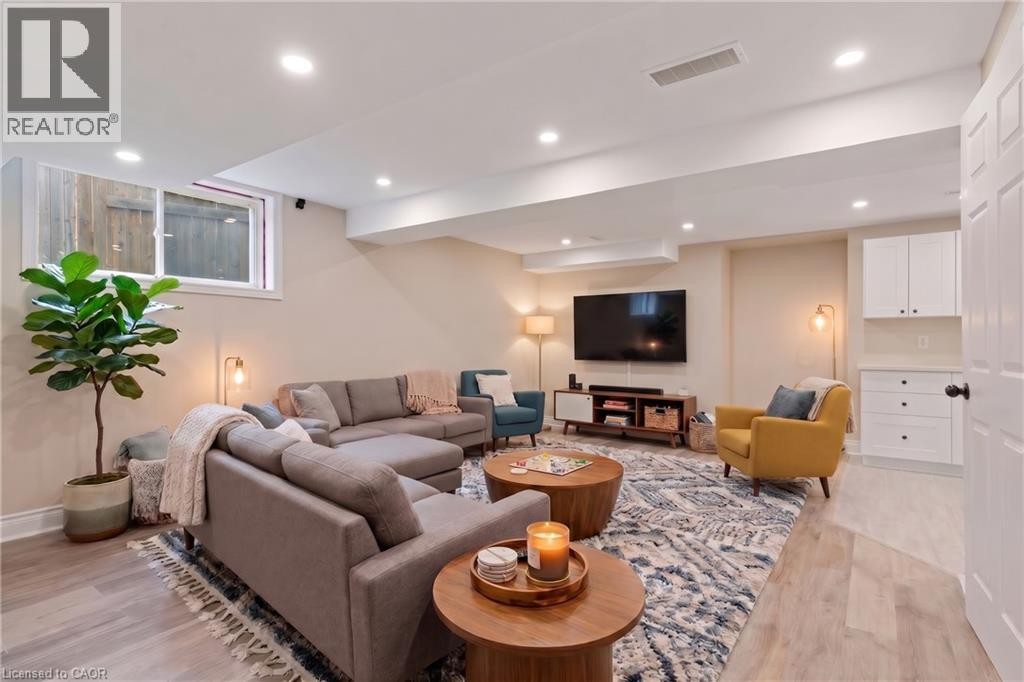 278 Thomas Slee Drive, Kitchener, ON