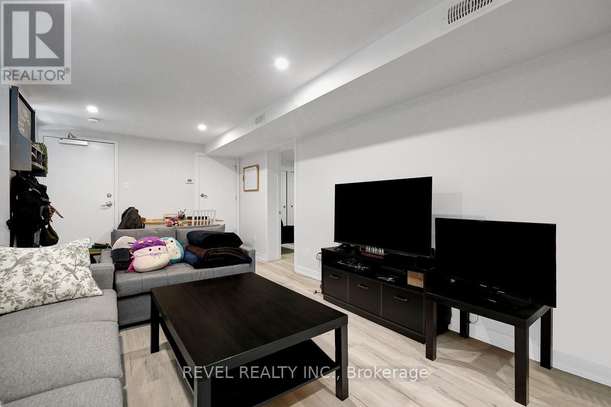 APT #3 - 63 Findlay Avenue, Ottawa, ON