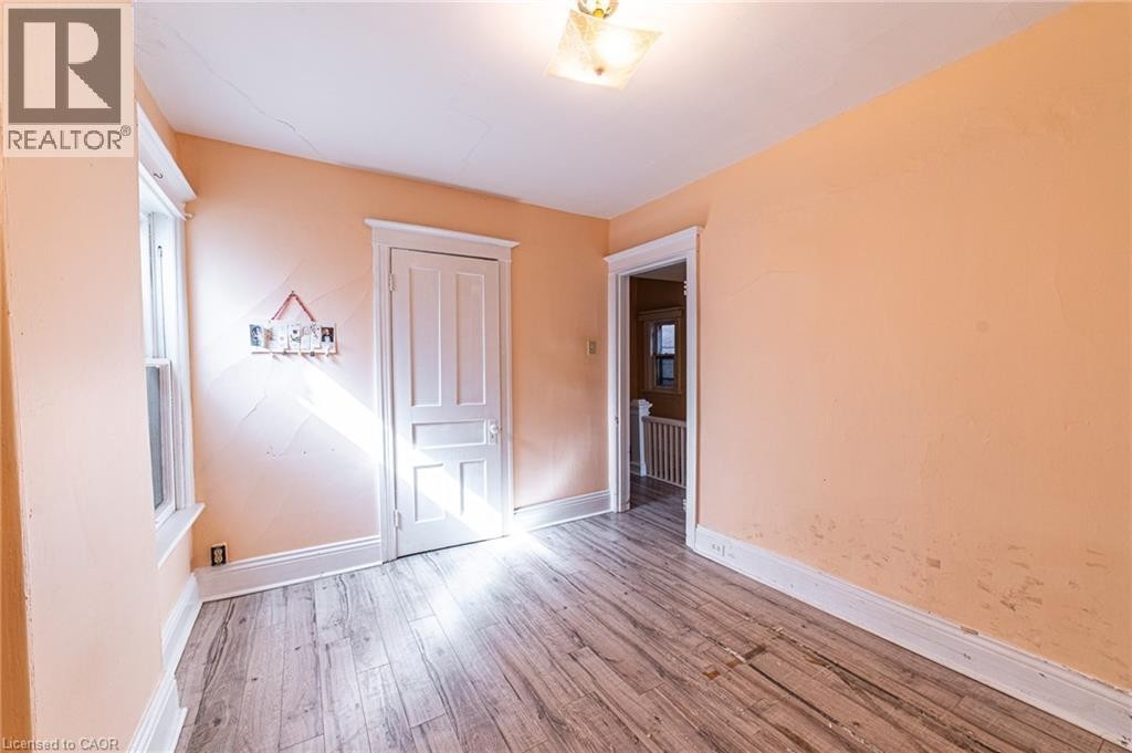 35 Sherman Avenue N, Hamilton, ON
