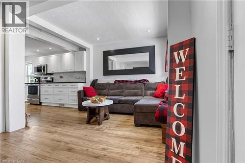 64 Norfolk Avenue, Cambridge, ON 