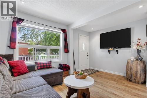 64 Norfolk Avenue, Cambridge, ON 