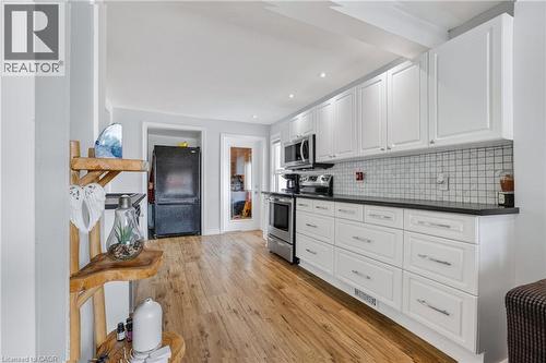 64 Norfolk Avenue, Cambridge, ON 