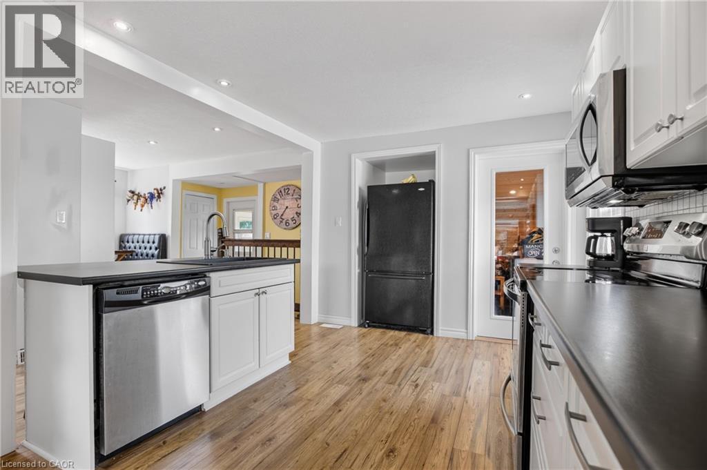 64 Norfolk Avenue, Cambridge, ON