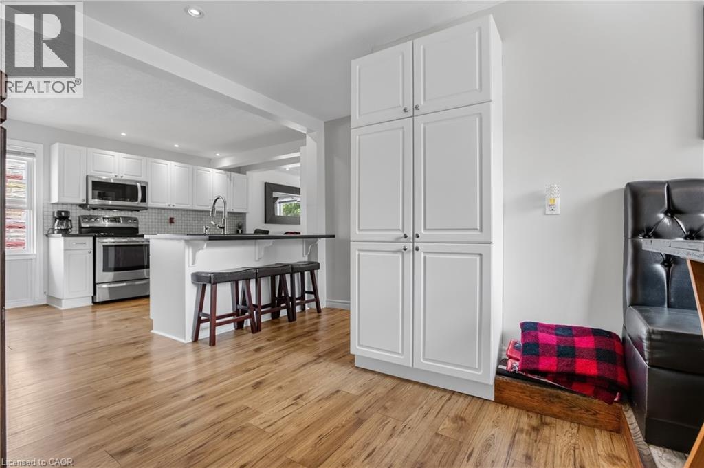 64 Norfolk Avenue, Cambridge, ON