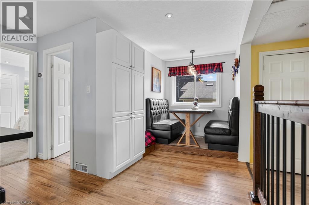 64 Norfolk Avenue, Cambridge, ON