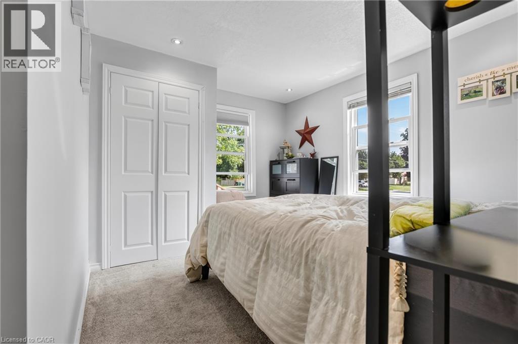64 Norfolk Avenue, Cambridge, ON