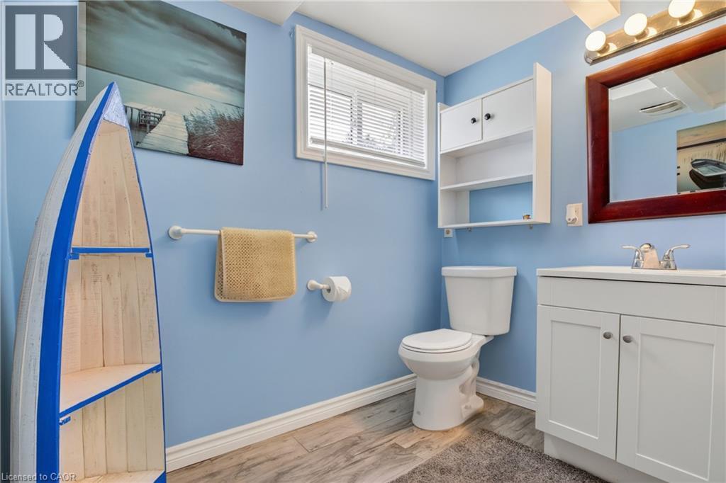 64 Norfolk Avenue, Cambridge, ON