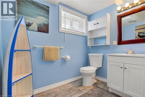 64 Norfolk Avenue, Cambridge, ON 