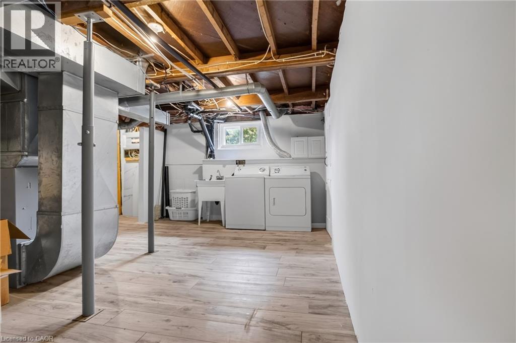 64 Norfolk Avenue, Cambridge, ON