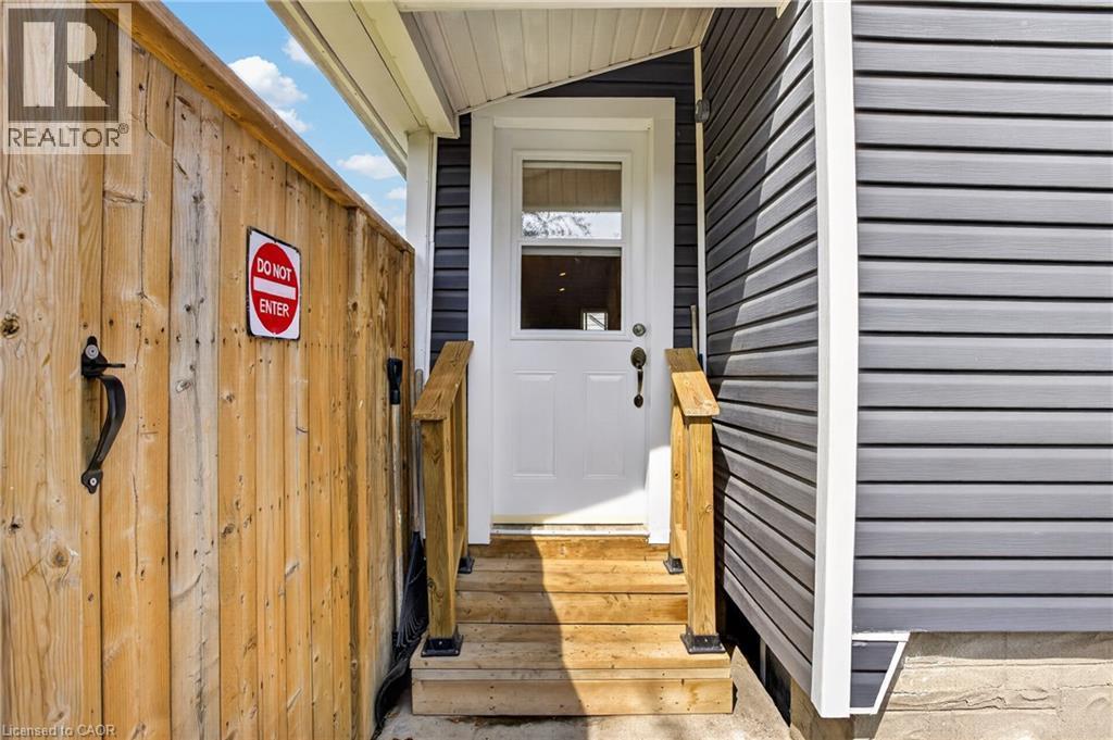 64 Norfolk Avenue, Cambridge, ON