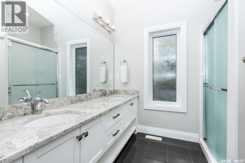 355 Coppermine Crescent, Saskatoon, SK 