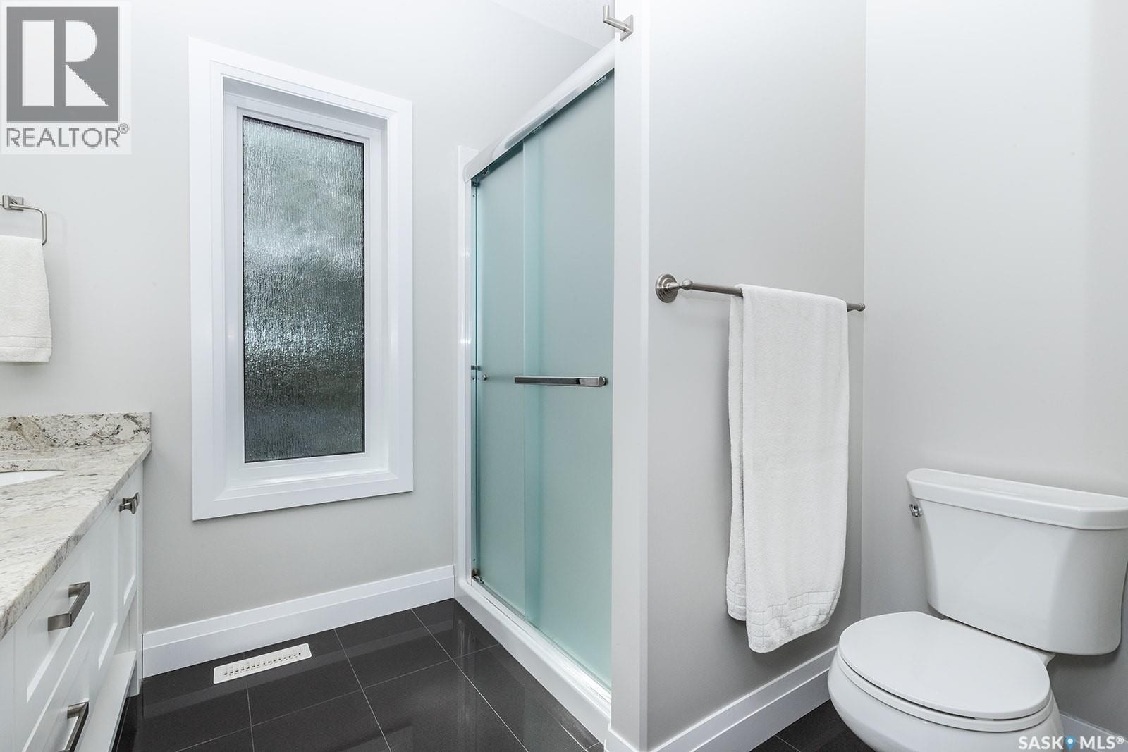 355 Coppermine Crescent, Saskatoon, SK