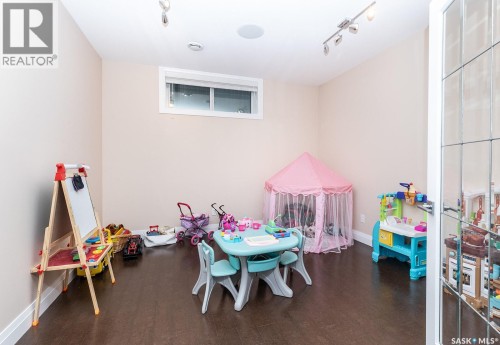355 Coppermine Crescent, Saskatoon, SK 