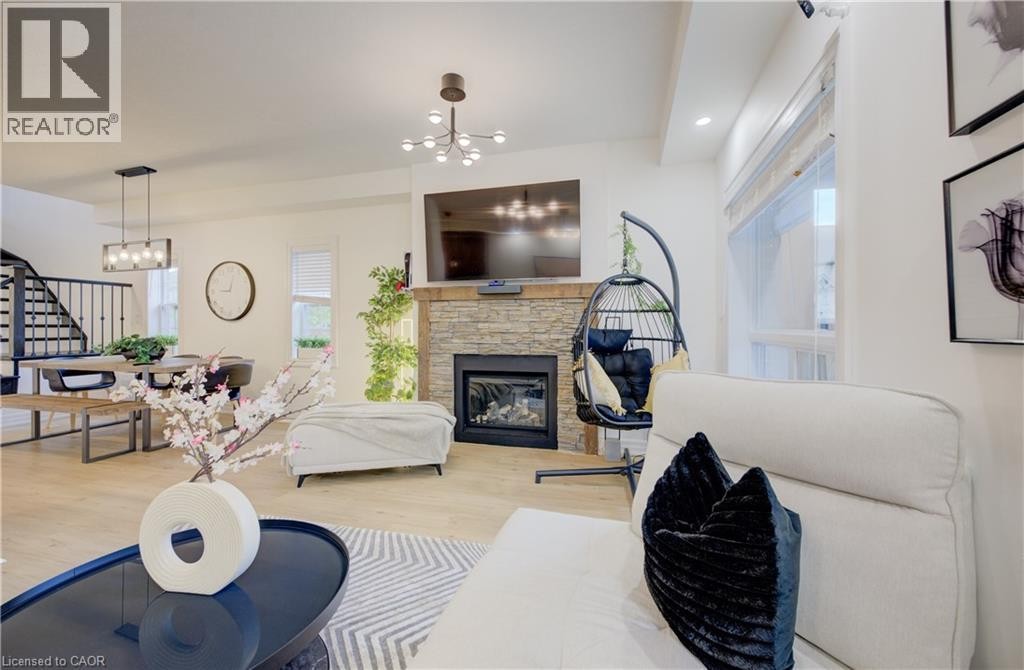 275 Falconridge Drive, Kitchener, ON