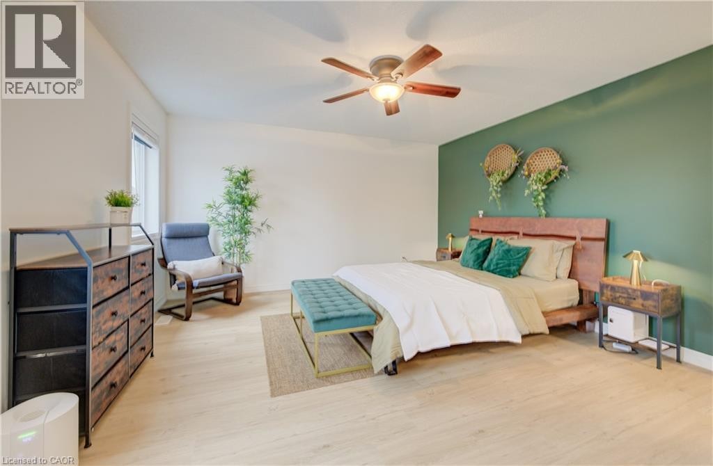 275 Falconridge Drive, Kitchener, ON