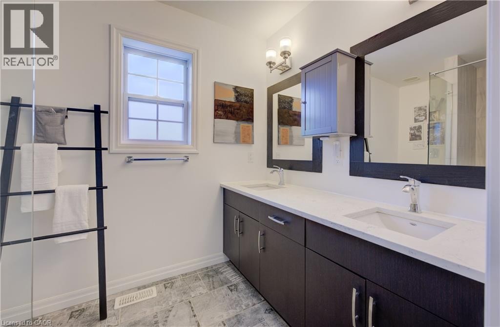 275 Falconridge Drive, Kitchener, ON