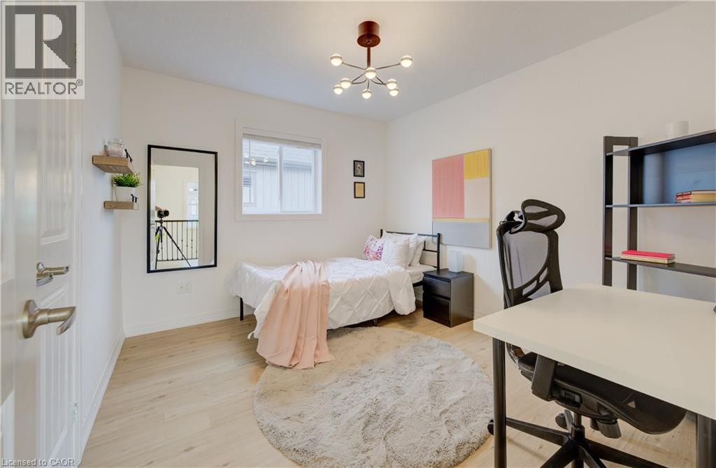 275 Falconridge Drive, Kitchener, ON