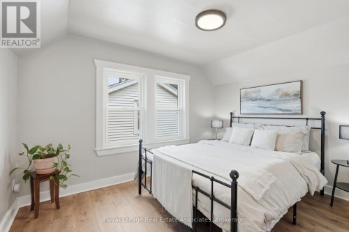 96 Huxley Avenue S, Hamilton, ON 
