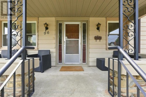 96 Huxley Avenue S, Hamilton, ON 