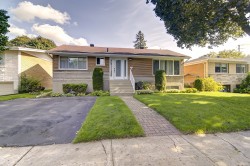 257 Rue Esterel Laval (Pont-Viau), QC H7G 2K4