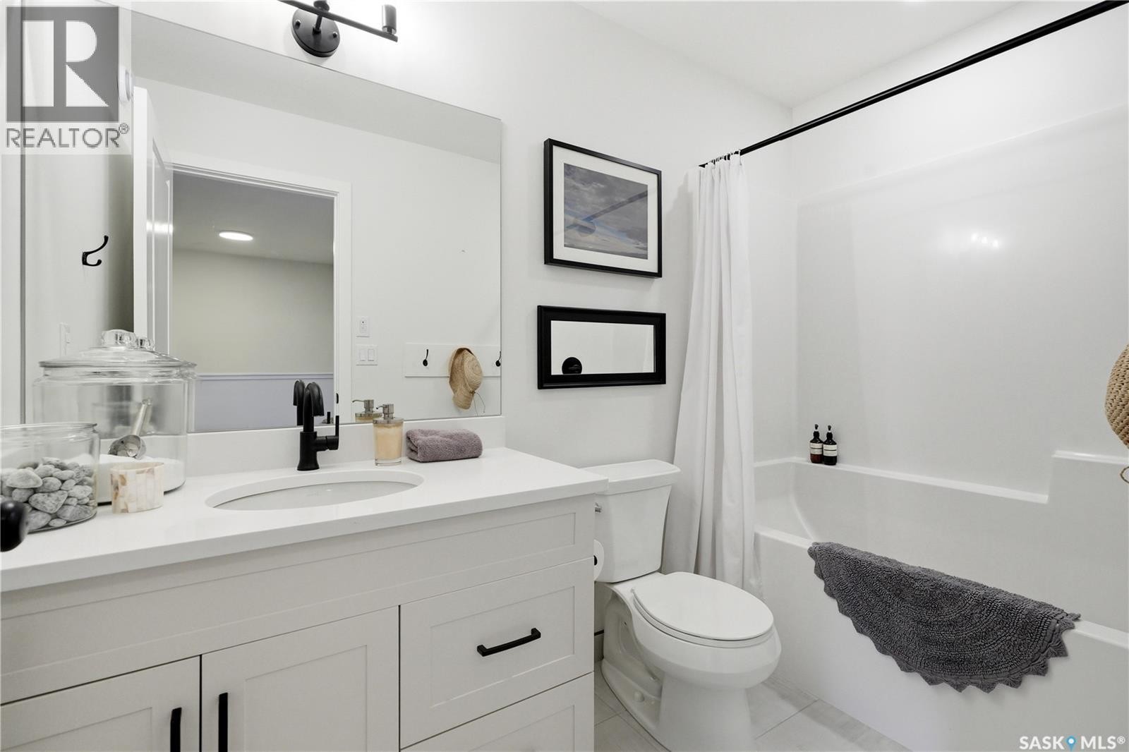 1039 4Th Street E, Saskatoon, SK