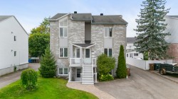 301 - 305 Rue des Myosotis Sainte-Thérèse, QC J7E 5L2