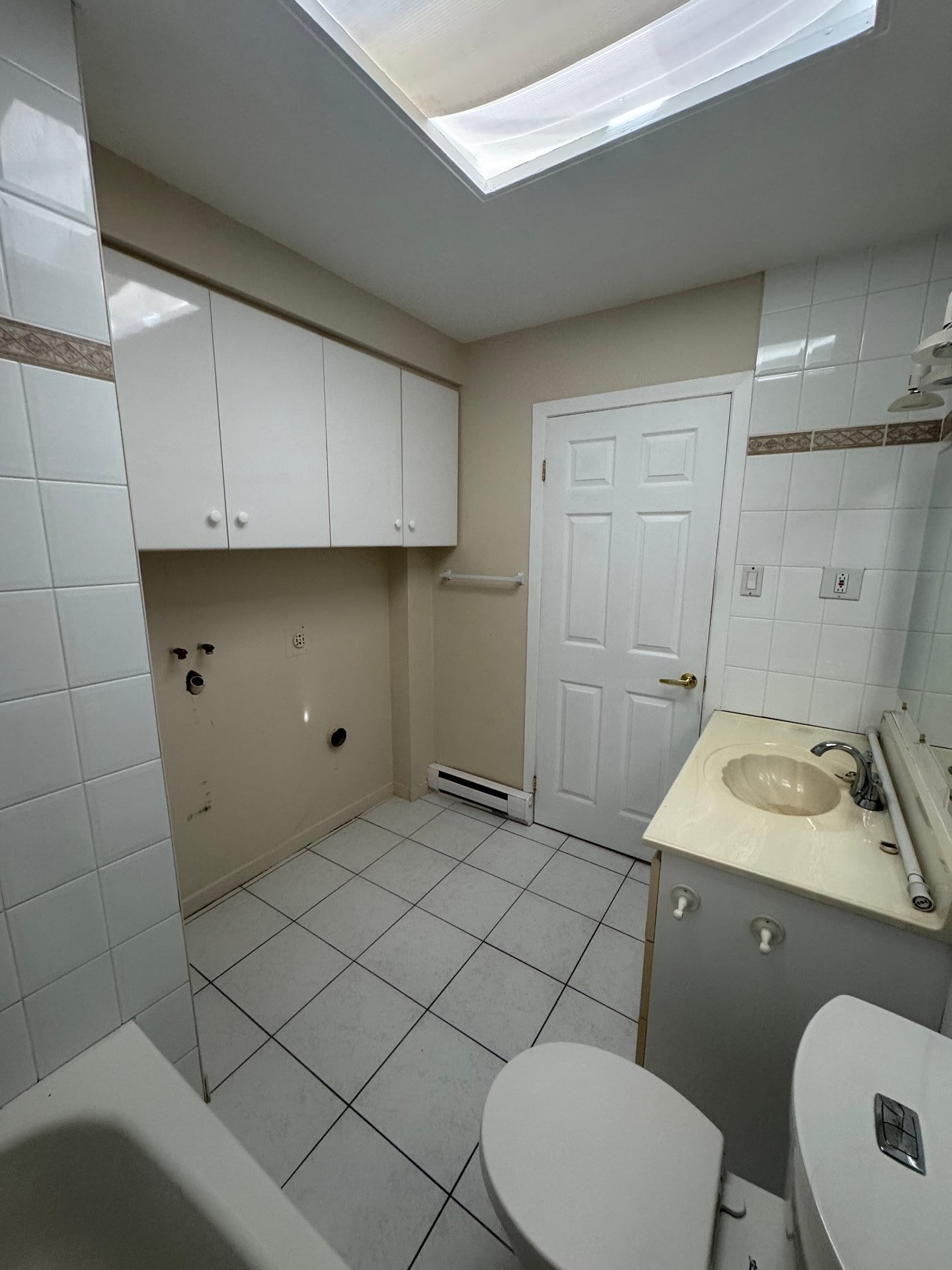 Bathroom - 4717 Rue De Colombey, Montréal (Saint-Léonard), QC
