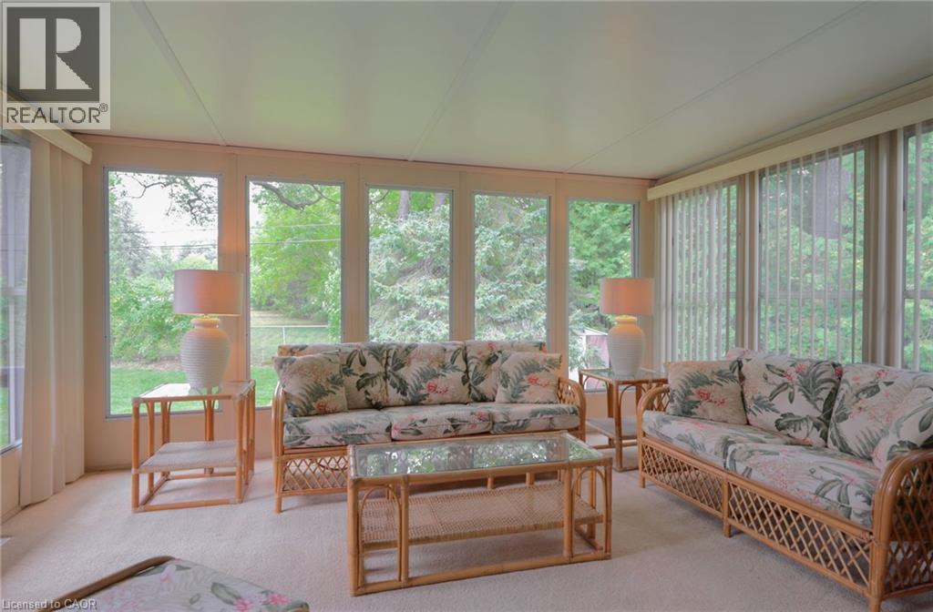 Sunroom - 1529 Wembury Road, Mississauga, ON