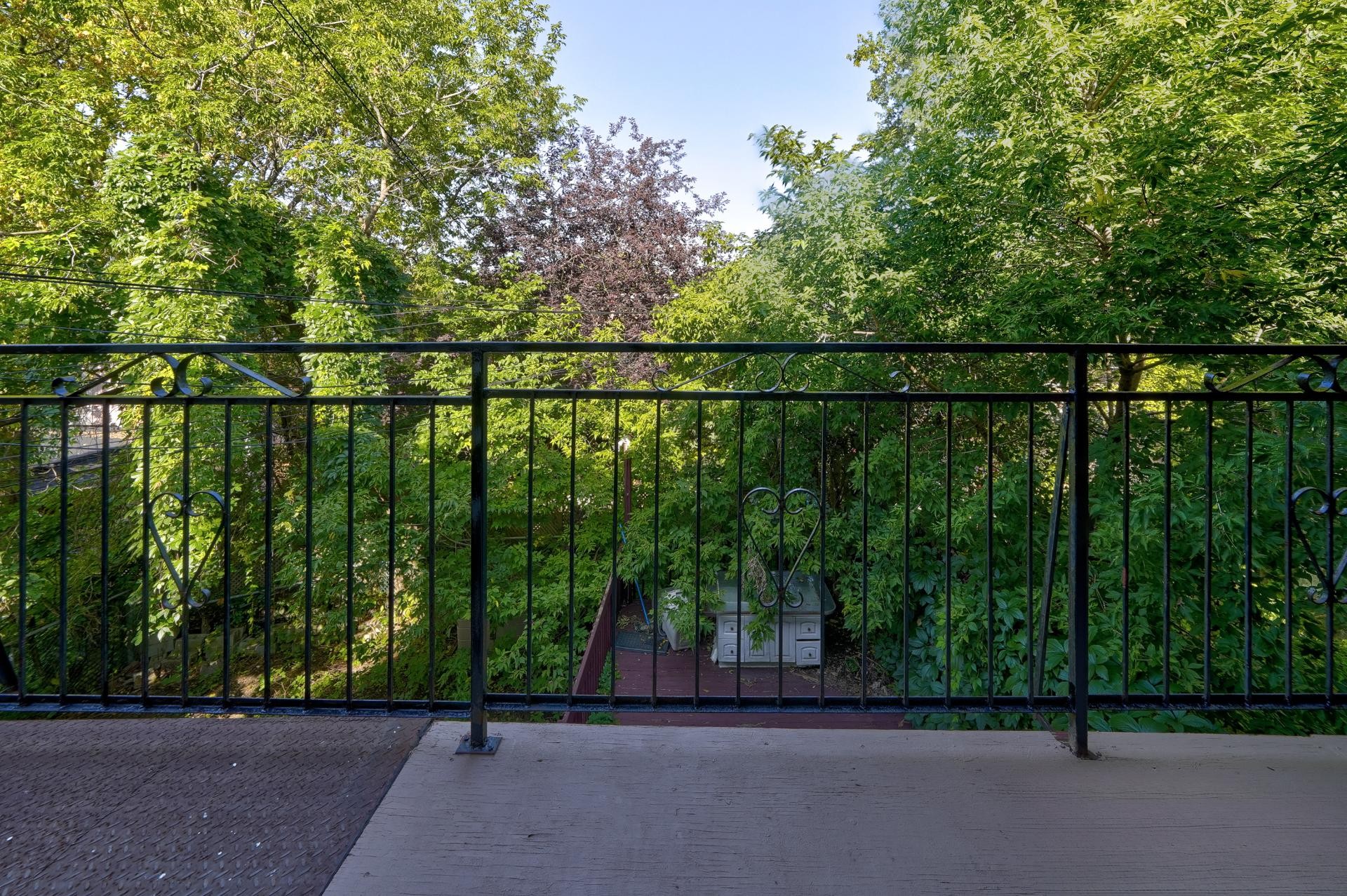 Balcon - 5209 Av. Jacques-Grenier, Montréal (Côte-Des-Neiges/Notre-Dame-De-Grâce), QC