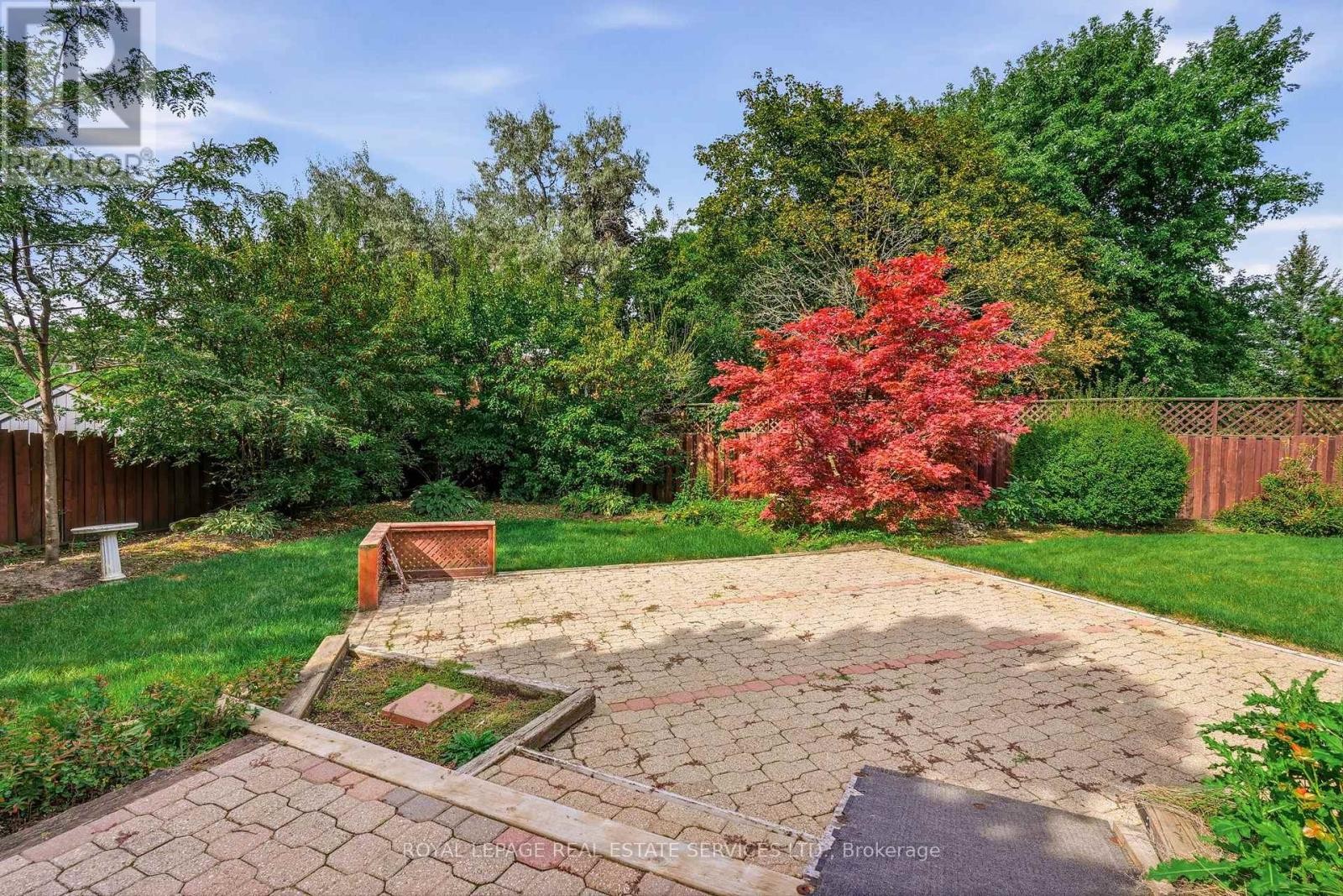 large back yard - 60 Bowshelm Court, Mississauga, ON