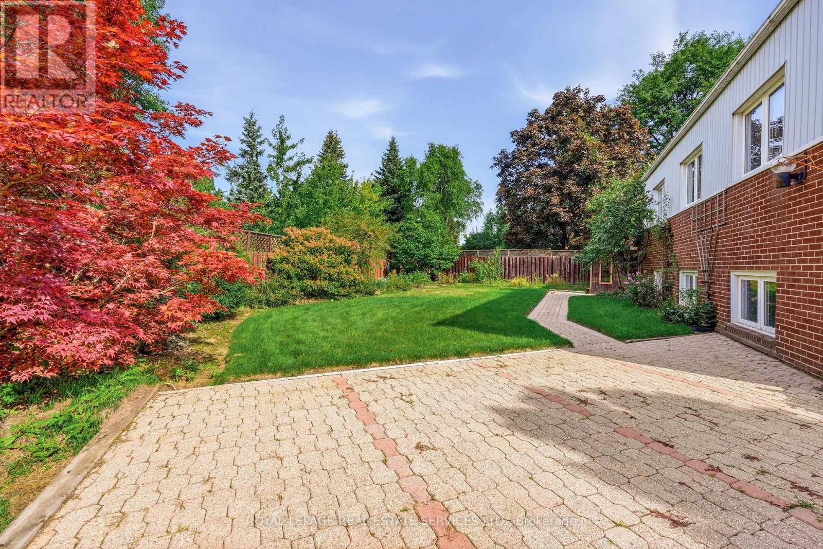 60 Bowshelm Court, Mississauga, ON