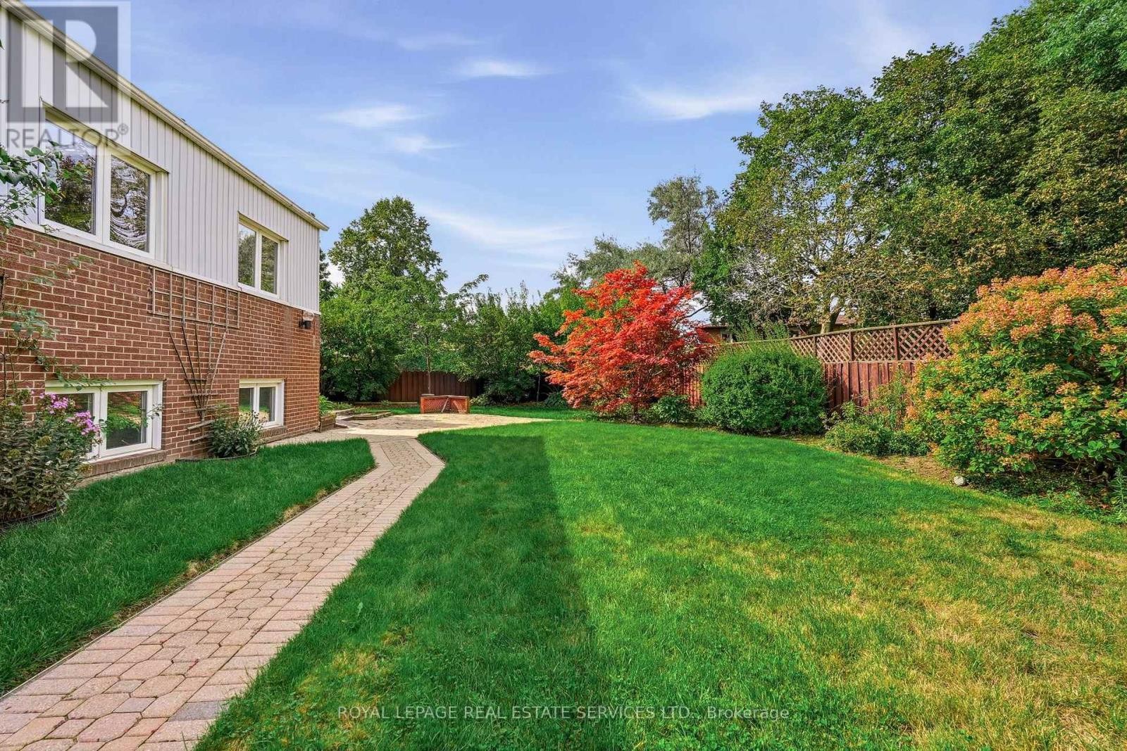 60 Bowshelm Court, Mississauga, ON
