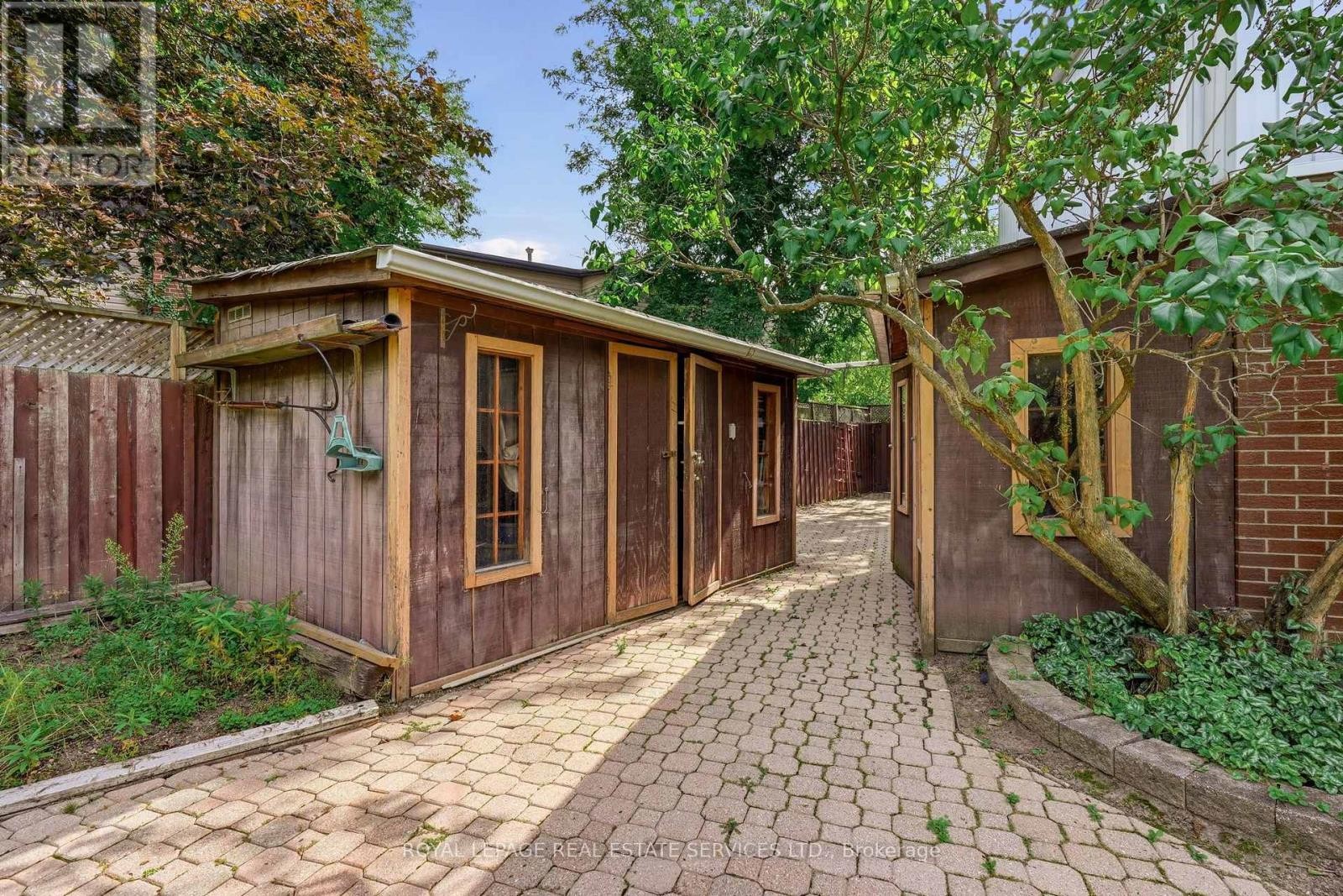 60 Bowshelm Court, Mississauga, ON