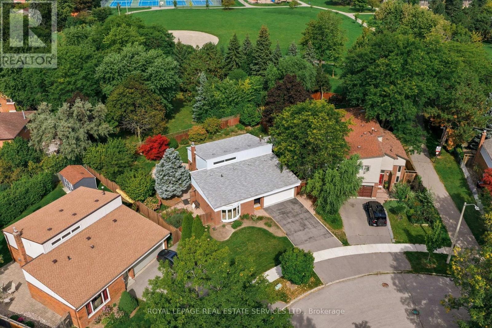 60 Bowshelm Court, Mississauga, ON