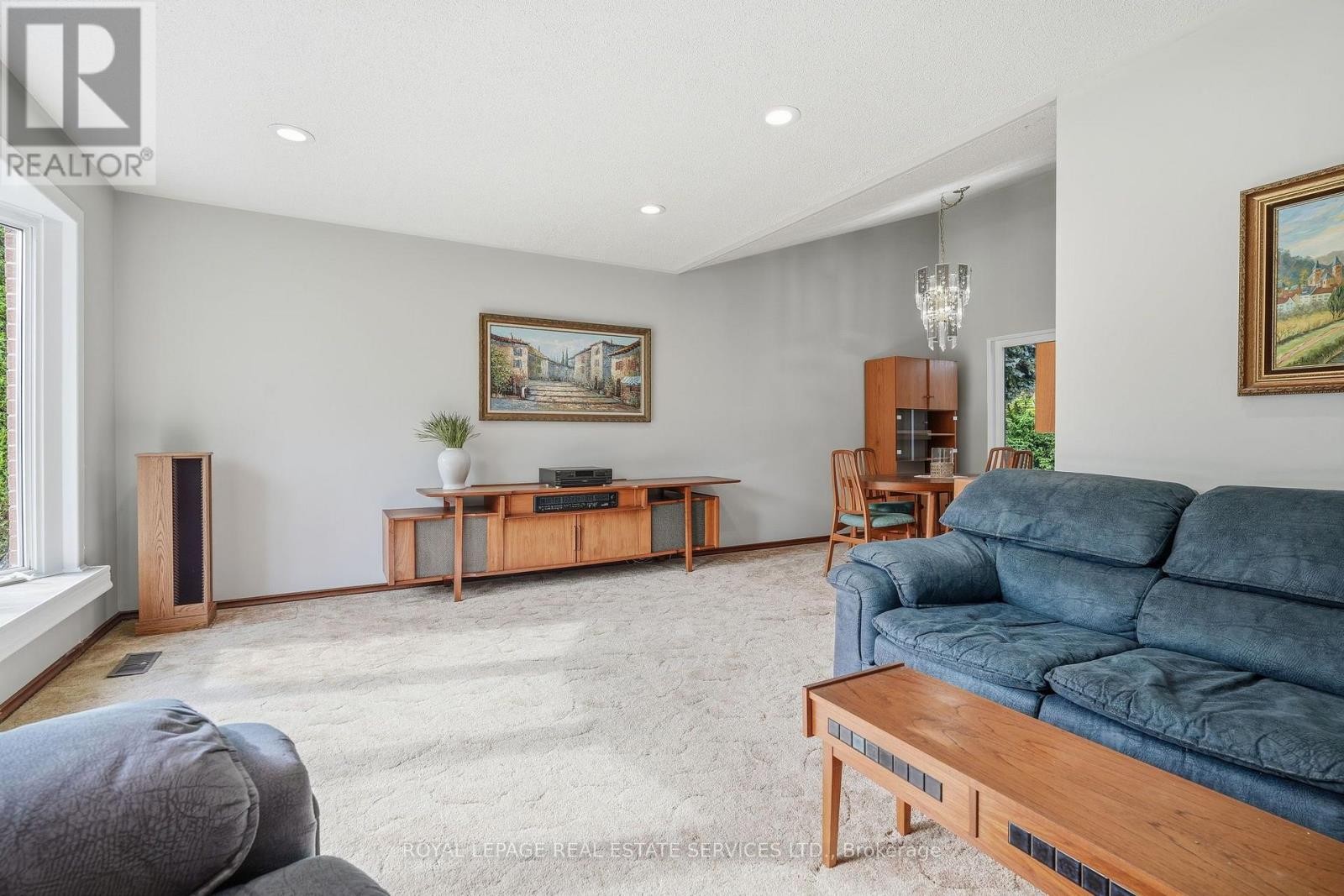 60 Bowshelm Court, Mississauga, ON