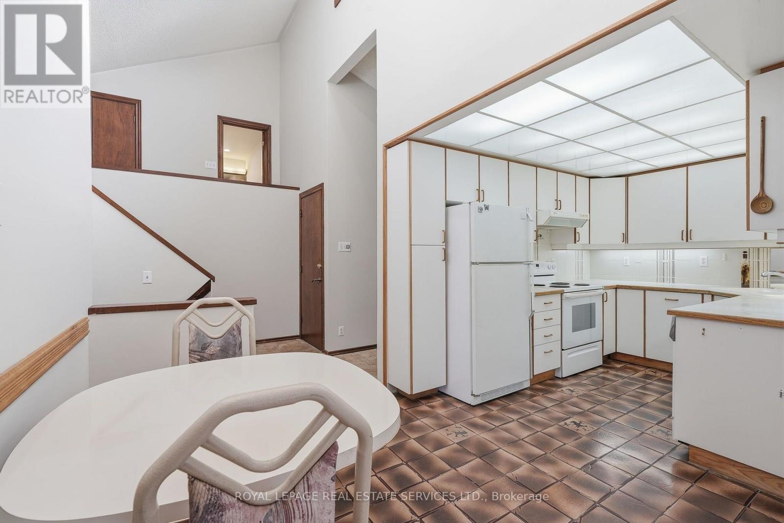 60 Bowshelm Court, Mississauga, ON