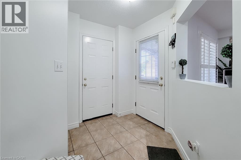 21 Jonathon Court, Hamilton, ON