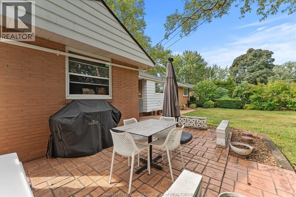 730 Champlain Drive, Windsor, ON