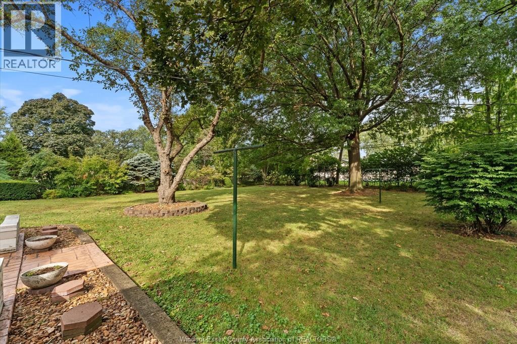 730 Champlain Drive, Windsor, ON